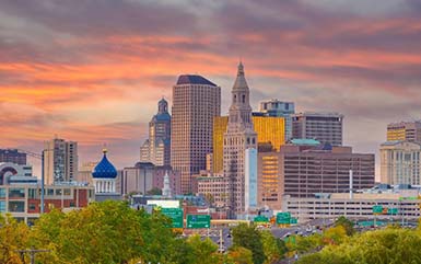 10 Reasons to Move to Connecticut (Plus, 5 Reasons Not to)