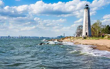 Lighthouses in CT – 12 Best Connecticut Lighthouses to Visit